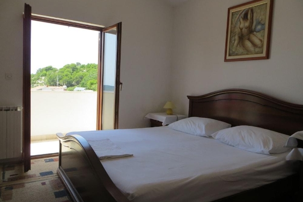 Hotel Apartments Rogosic
